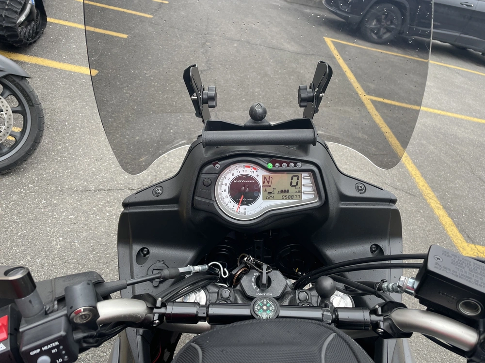 Suzuki Vstrom 650 2015 alt