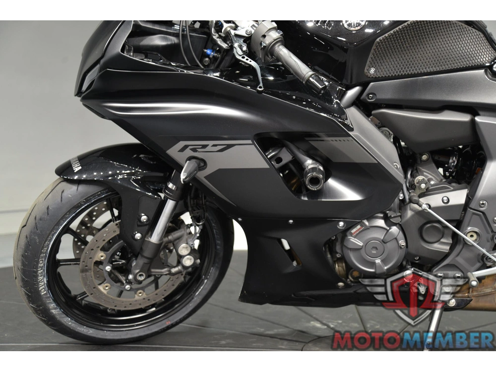 2025 Yamaha Yzf-r7 alt