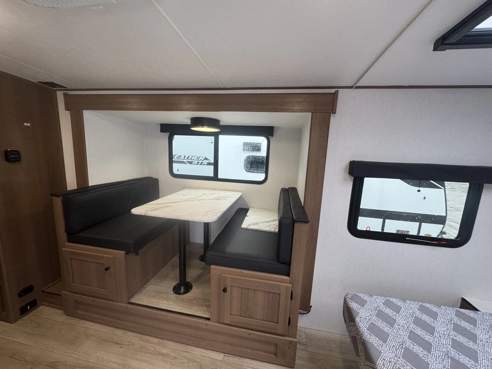 Coachmen Apex Nano 208bhs 2026 alt