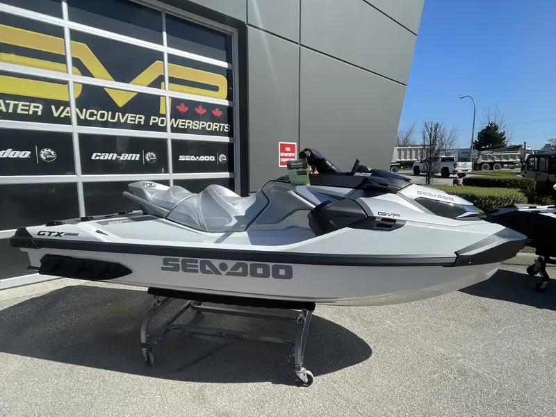 2026 Sea-Doo GTX LIMITED 325 (Sound system) thumbnail 2