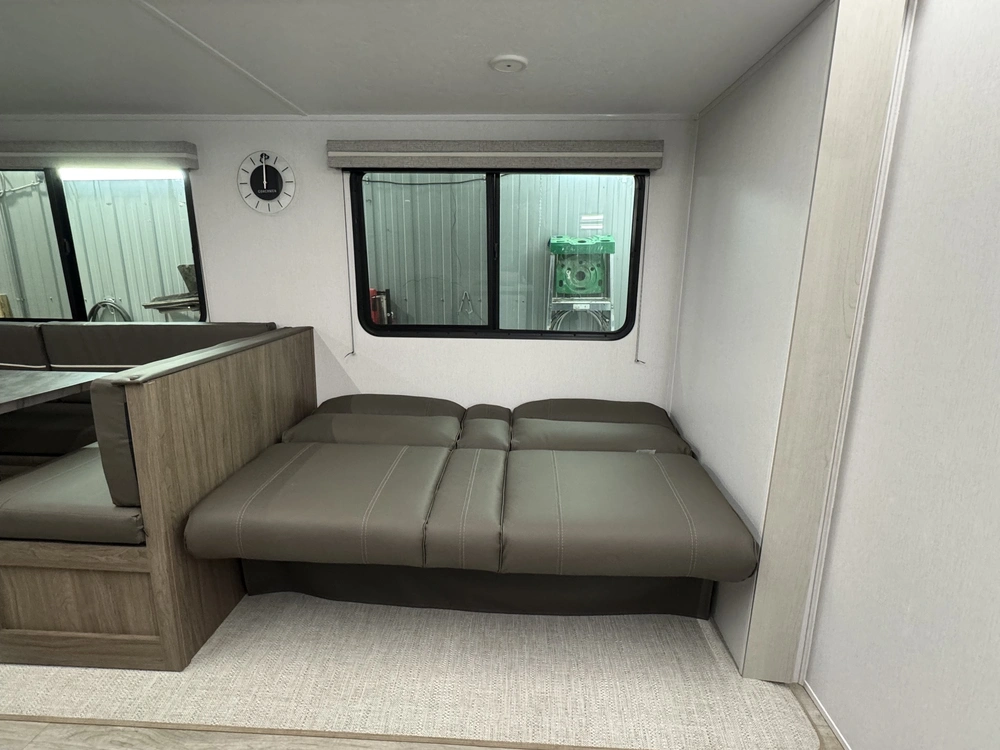 Coachmen Freedom Express 30se-320 2026 alt