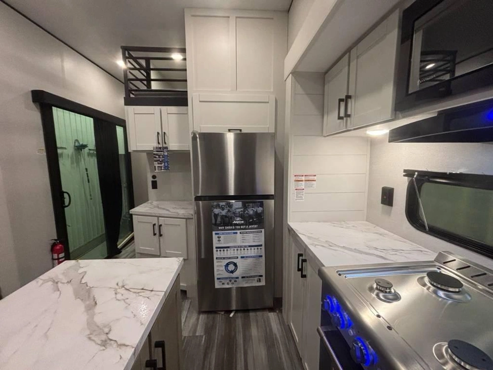Jayco Jay Flight Bungalow 401loft 2026 alt