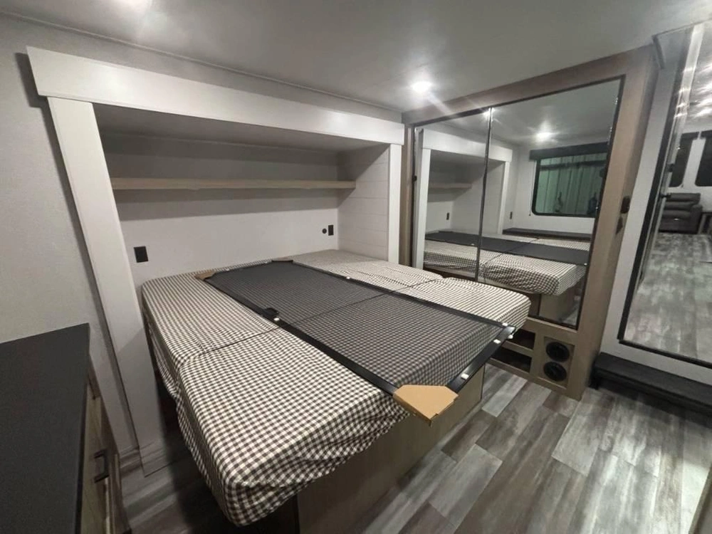 Jayco Jay Flight Bungalow 401loft 2026 alt