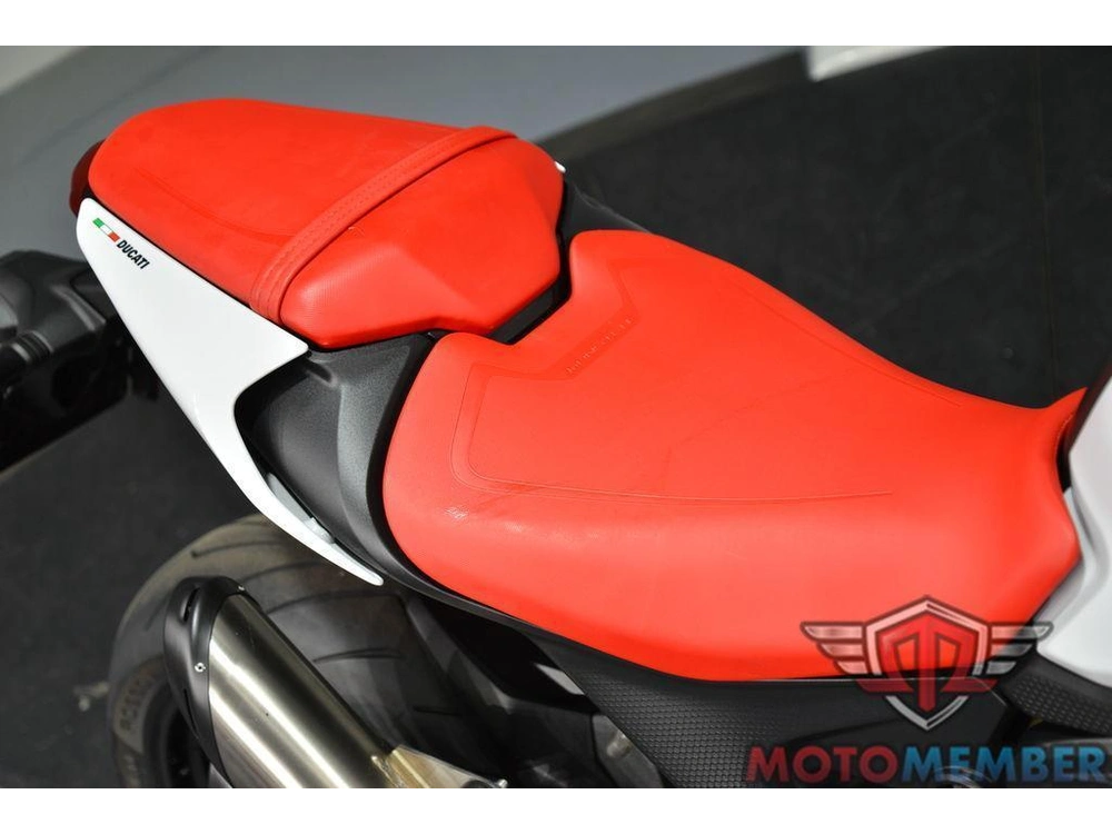 2024 Ducati Monster Plus Iceberg White alt