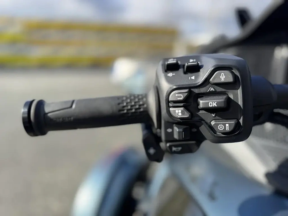 Can-am Rt Limited 2025 alt