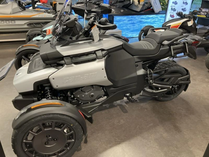 2026 Can-am Canyon Standard Sterling Silver Satin alt