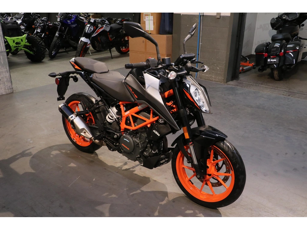 2022 Ktm Duke 390 alt