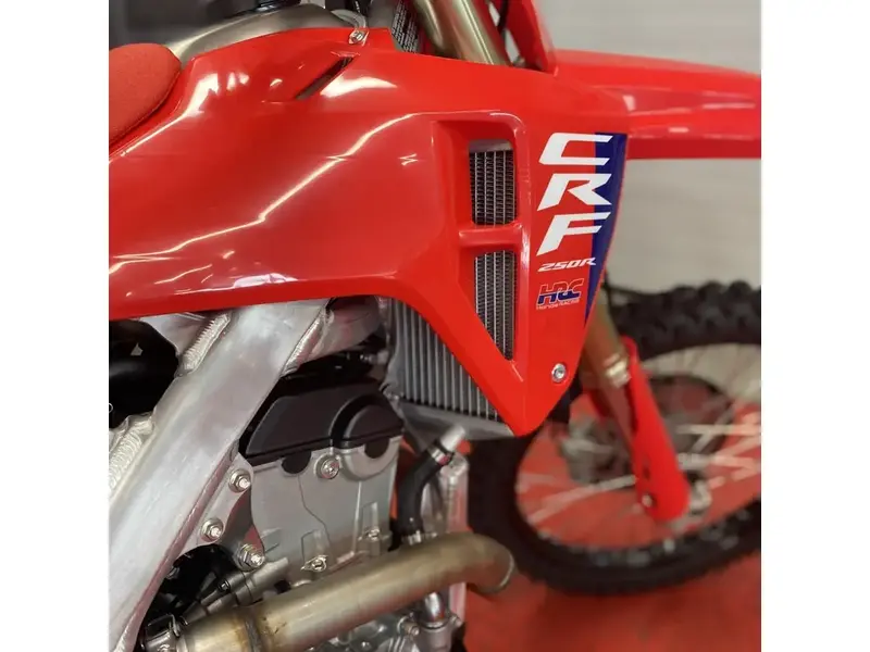 2026 Honda CRF 250R thumbnail 10