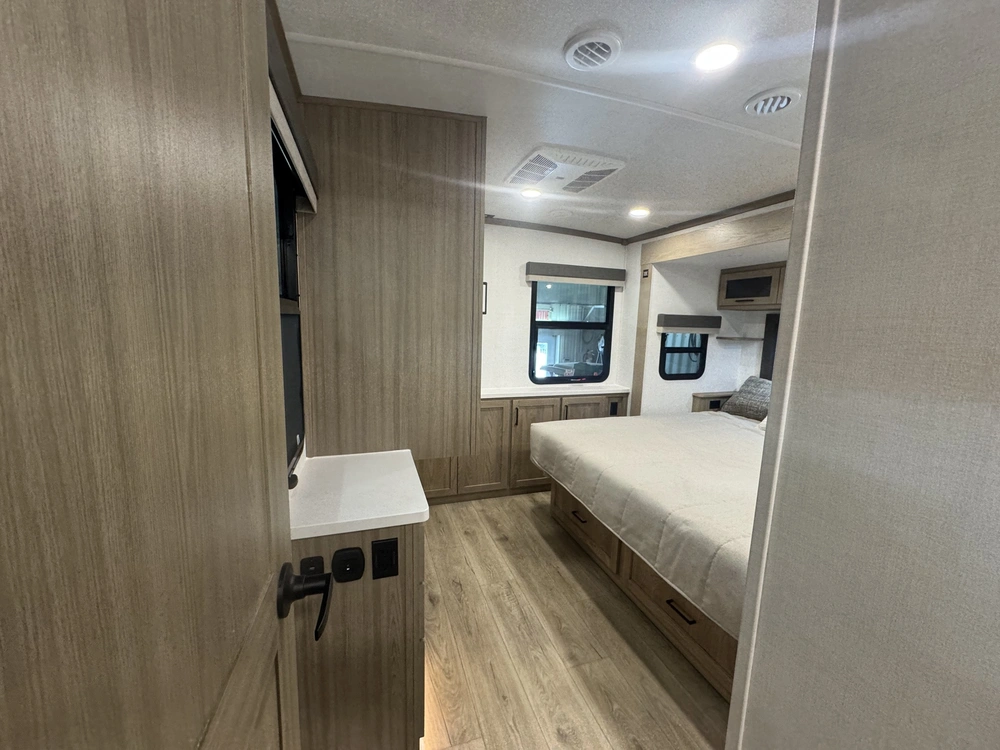 Forest River Rockwood Signature 8339fk 2026 alt