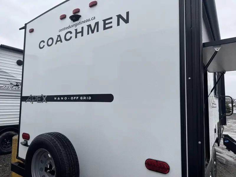 Coachmen APEX NANO 203RBK 2026