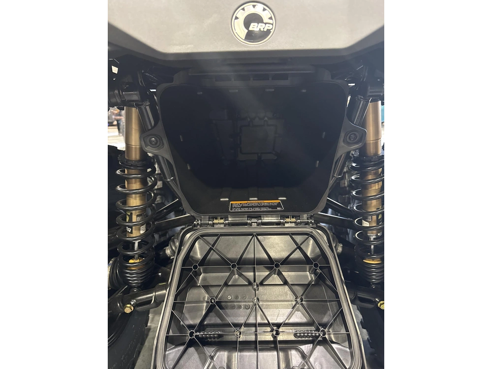 2026 Can-am Outlander Max 6x6 Backcountry 1000r Stealth Black alt