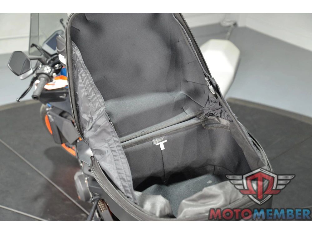 2022 Ktm Duke 890 R alt