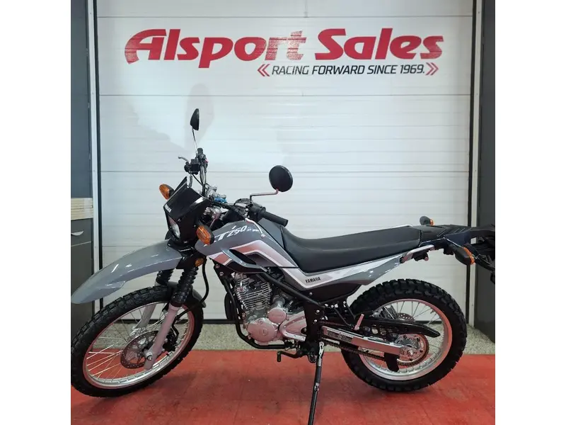 2025 Yamaha XT 250 thumbnail 2