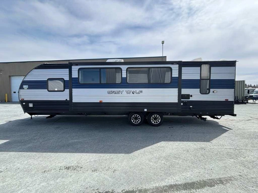Cherokee Grey Wolf 27dbh 2022 alt
