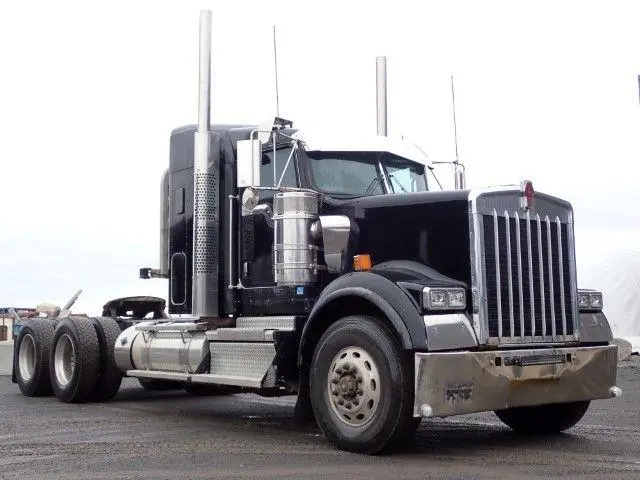 Kenworth W900 2021