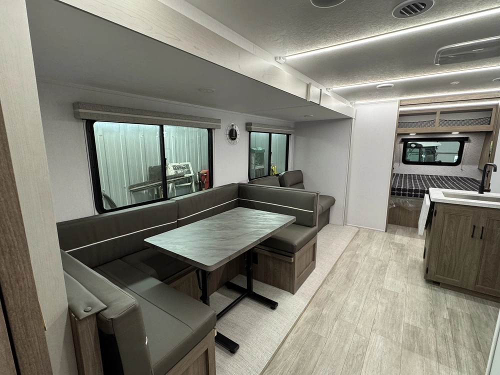 Coachmen Freedom Express 30se-320 2026 alt