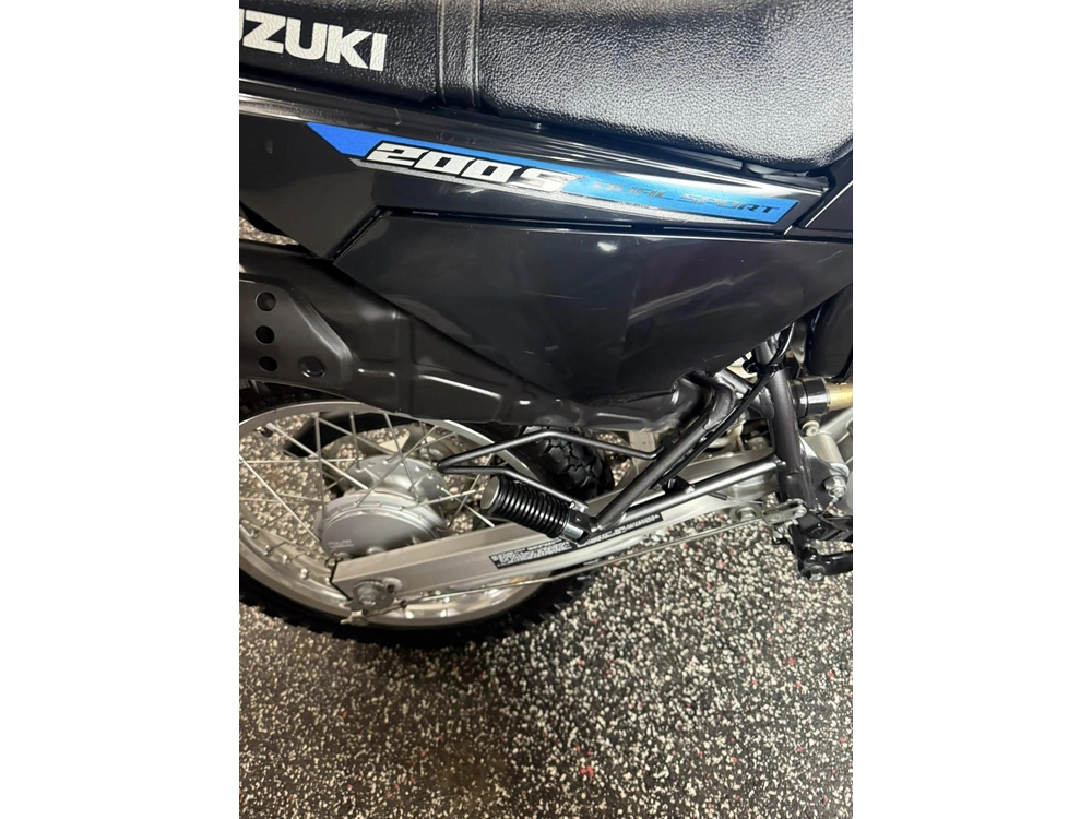 Suzuki Dr 200s 2017 alt