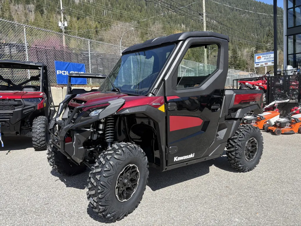 2026 Kawasaki RIDGE® Platinum Ranch Edition - Metallic Deep Red / Ebony