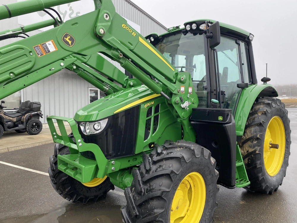 John Deere 6110m 2024 alt