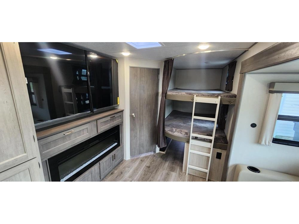 Coachmen Catalina 273dbhckle 2026 alt