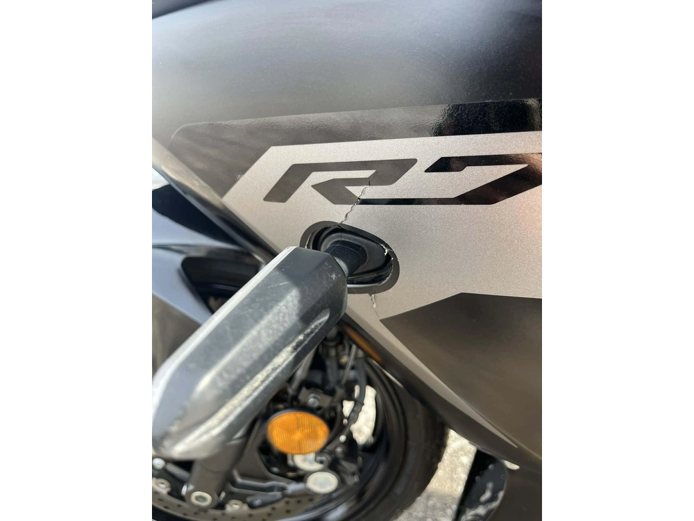 Yamaha R7 2025 alt