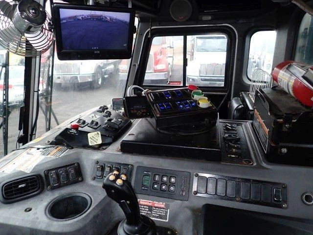 2020 Peterbilt 520