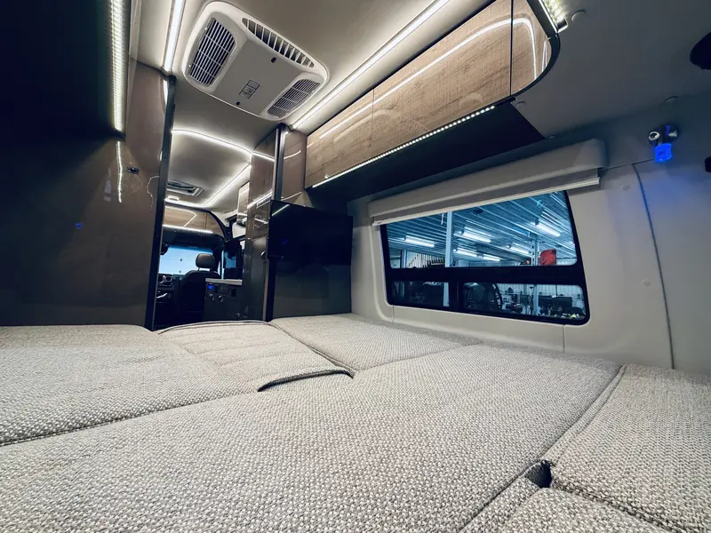 2022 Winnebago ERA 70A thumbnail 10