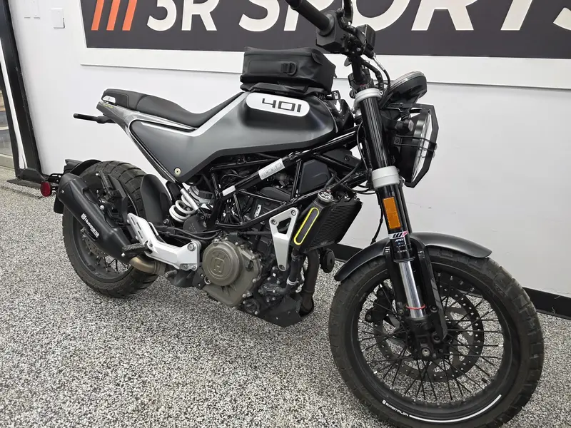 Husqvarna SVARTPILEN 401 2021