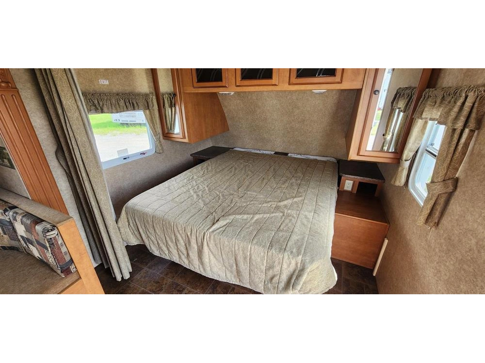 North Trail 21fbs 2011 alt