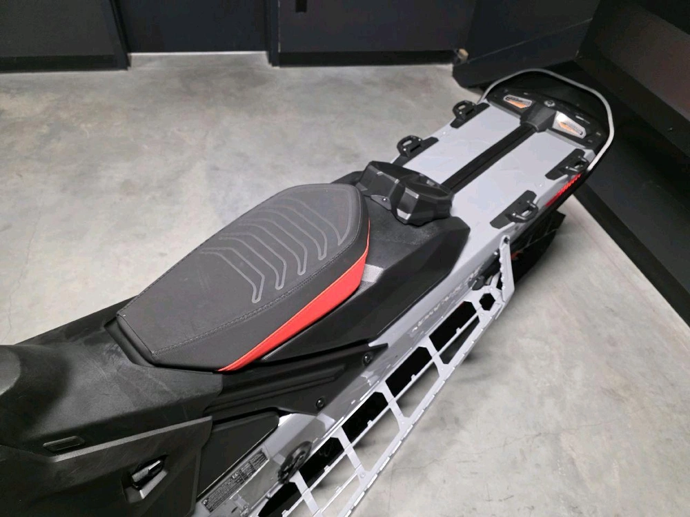 Ski-doo Summit X W/ Expert Pkg 154 850 2026 alt