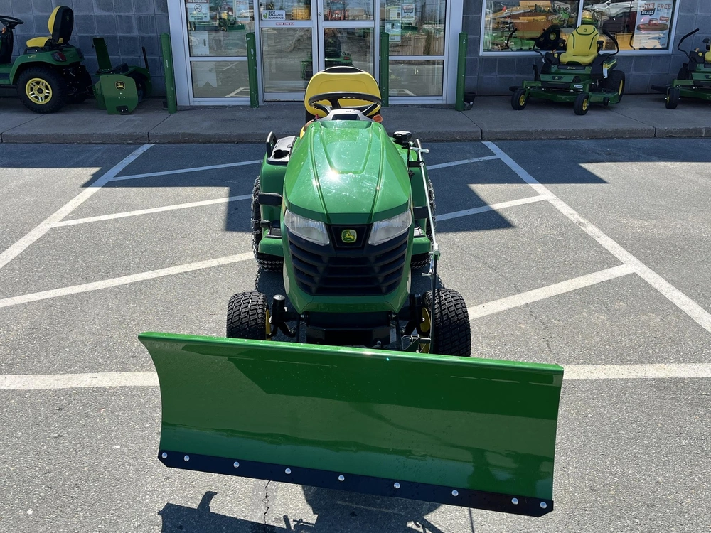 2024 John Deere X570 alt