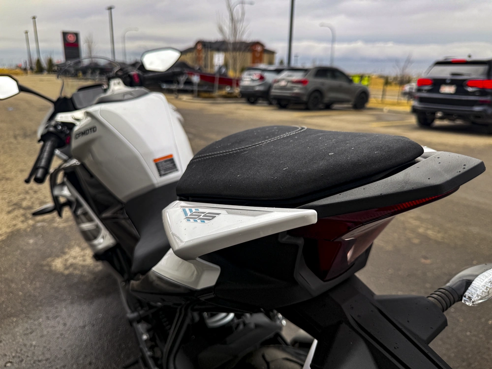 2026 Cfmoto 300ss alt