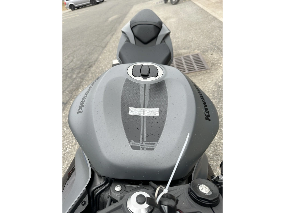 2026 Kawasaki Ninja Zx-6r alt