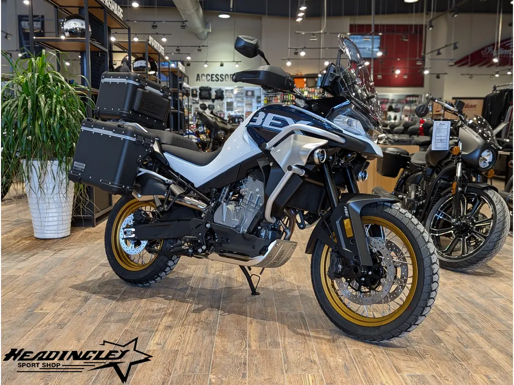 2026 CFMOTO IBEX 800 EXPLORE // Starry White