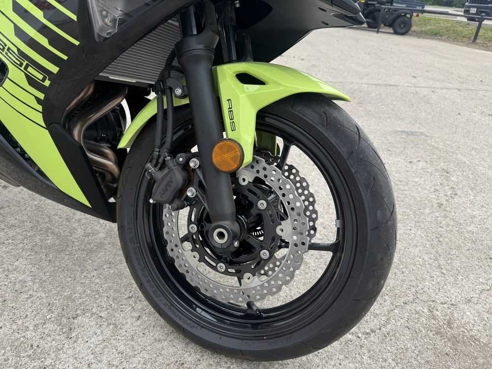 2026 Kawasaki Ninja 650 Abs Abs alt