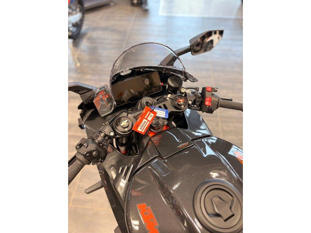 Ktm 990 Rc R 2026 alt