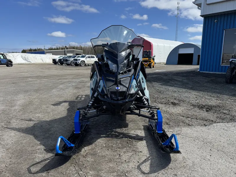 2026 Polaris 650 VOYAGEUR ADVENTURE ULTIMATE 155 X 1.6