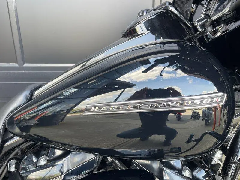 2018 Harley-Davidson FLHXS - Street Glide® Special thumbnail 4