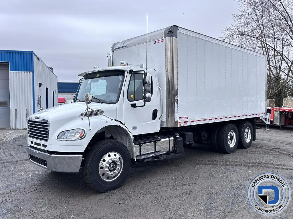2022 Freightliner M2-106