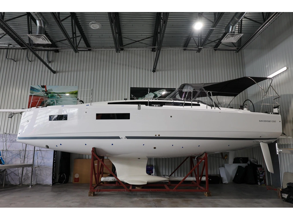 Jeanneau Sun Odyssey 350 2026 alt