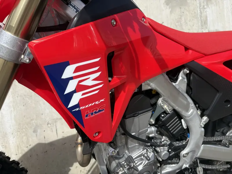 2025 Honda CRF450RXS thumbnail 3