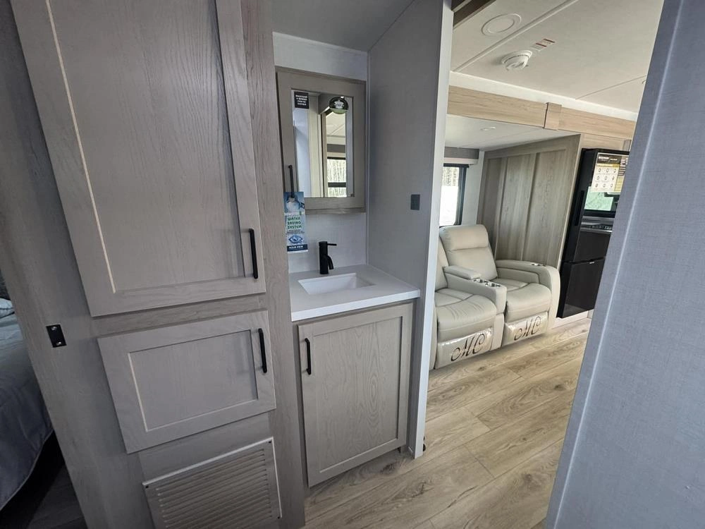 Forest River Rockwood Ultra Lite 2619fk 2026 alt