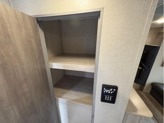 2023 Coachmen Catalina Legacy 263fkdsle alt