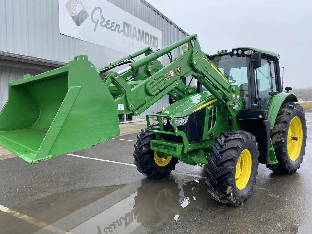 John Deere 6110m 2024 alt