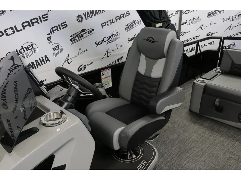 2026 SunCatcher ELITE 326 SL DIAMOND + YAMAHA 300HP thumbnail 9