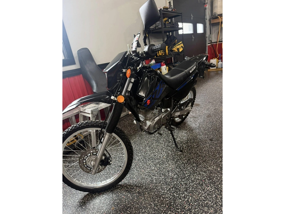 Suzuki Dr 200s 2017 alt