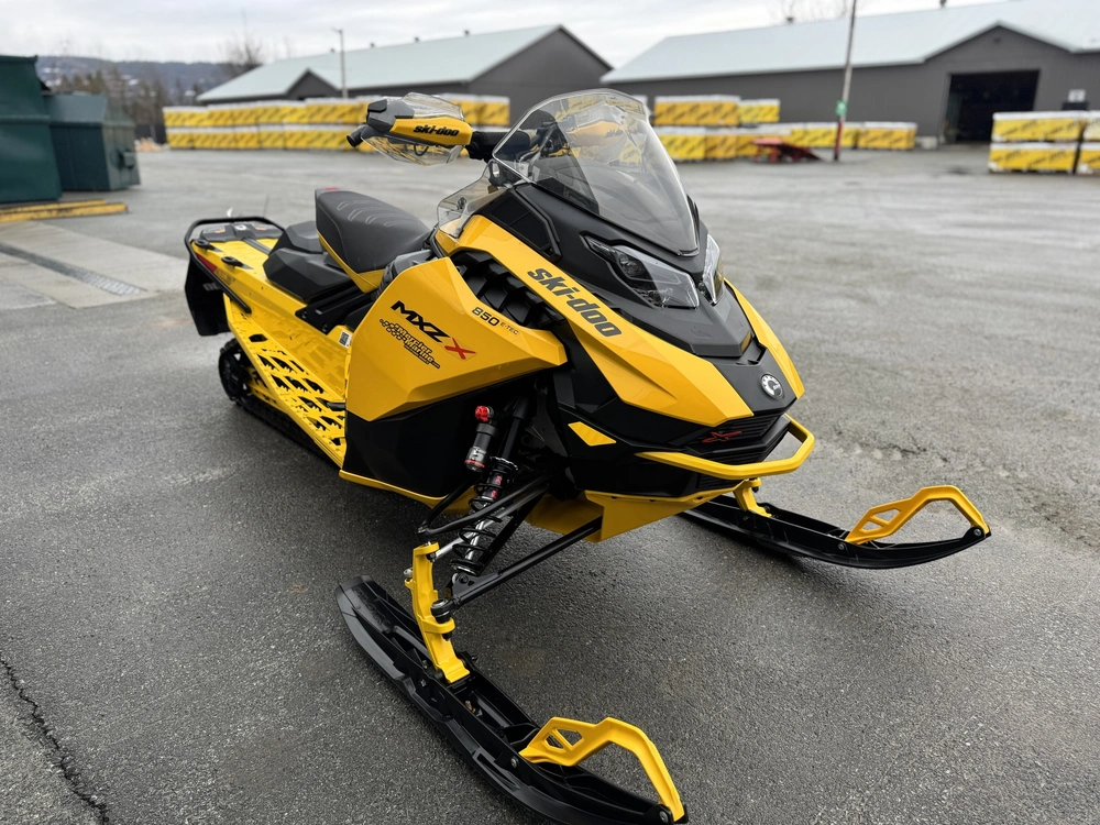 Ski-doo Mxz X 850 E-tec 137'' 2024 alt