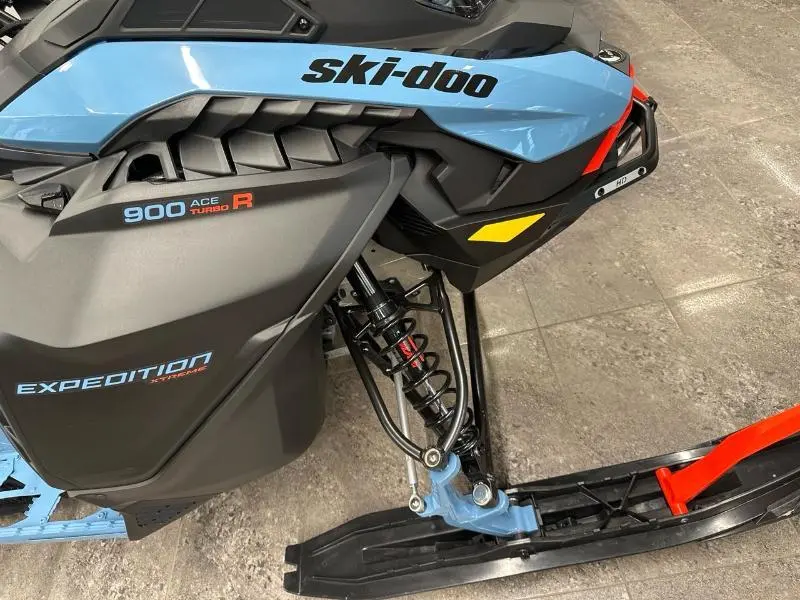 2026 Ski-Doo EXPEDITION XTREME 900 ACE Turbo R Cobra 1.8'' E.S. thumbnail 4