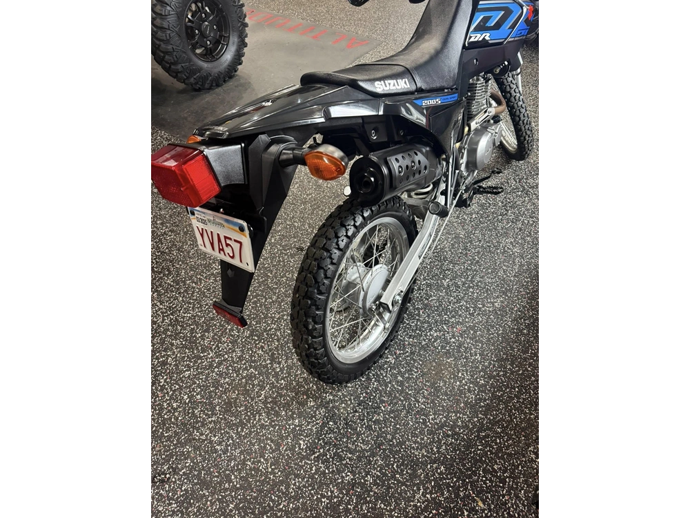 Suzuki Dr 200s 2017 alt