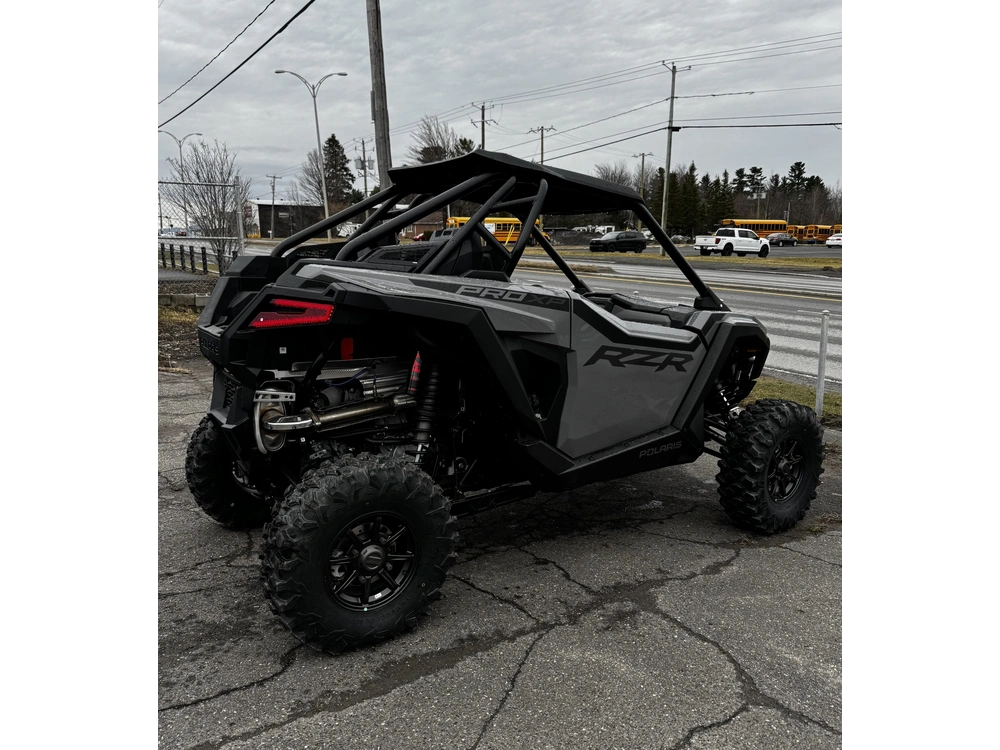 Polaris Rzr Pro Xp Ultimate 2026 alt